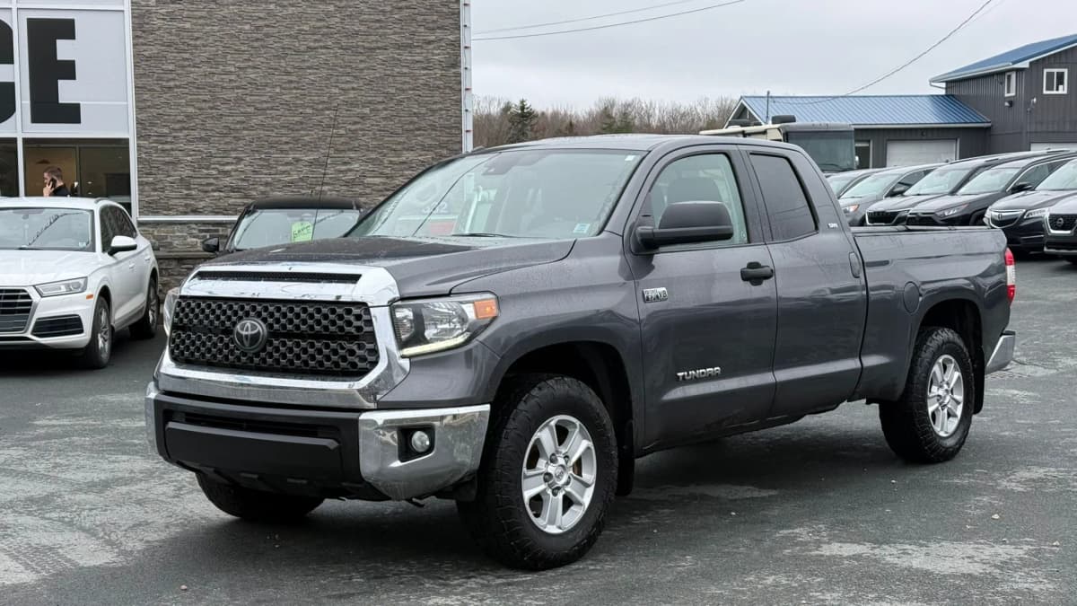 2018 Toyota TUNDRA SR5 PLUS 4x4 Double Cab 5.7L V8