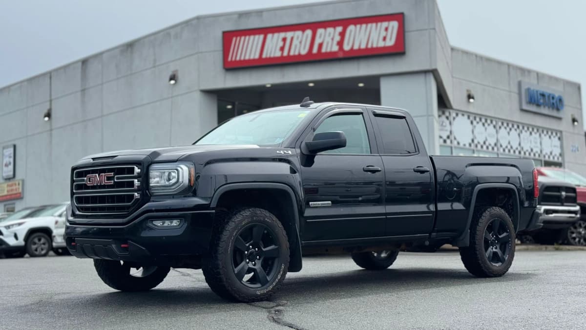 2017 GMC SIERRA 1500 5.3L V8 4WD Double Cab 143.5"