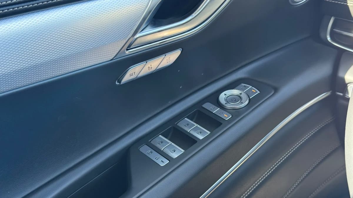 2021 Genesis GV80 Select 2.5T-4D UTILI AWD thumbnail 22