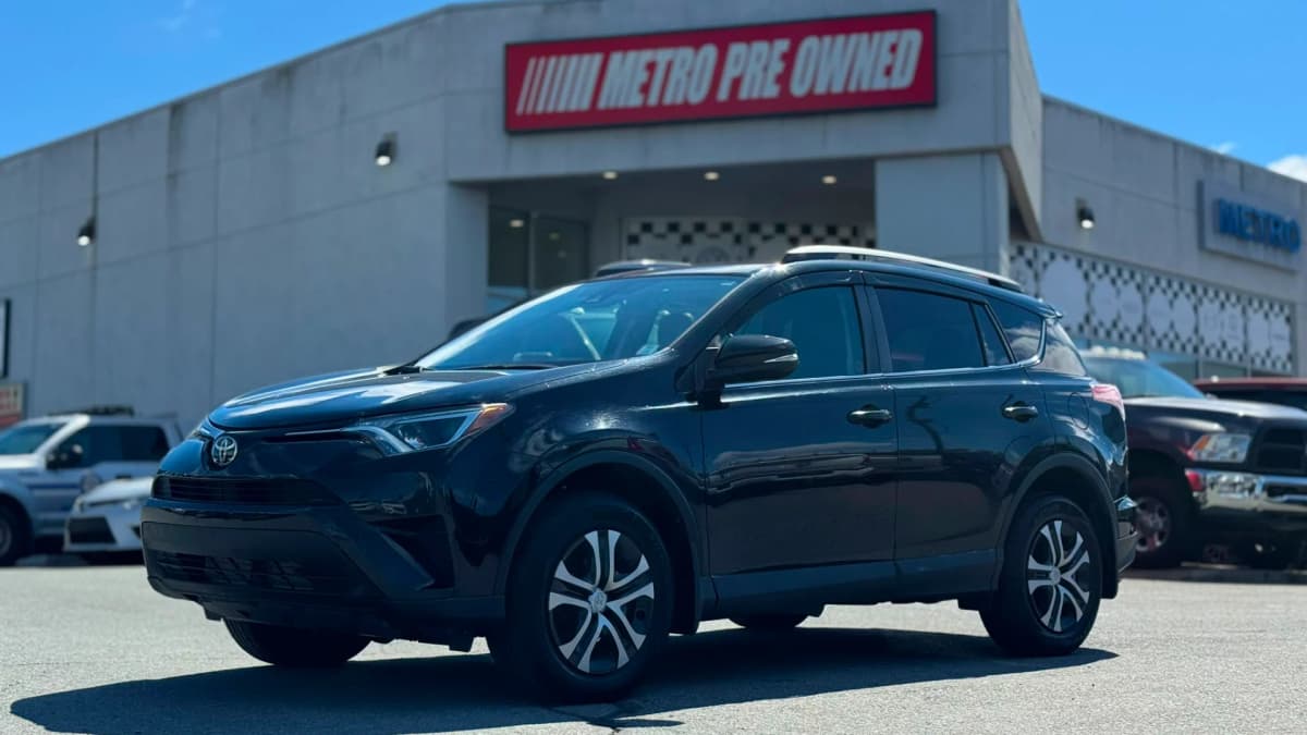 2017 Toyota RAV4 LE AWD