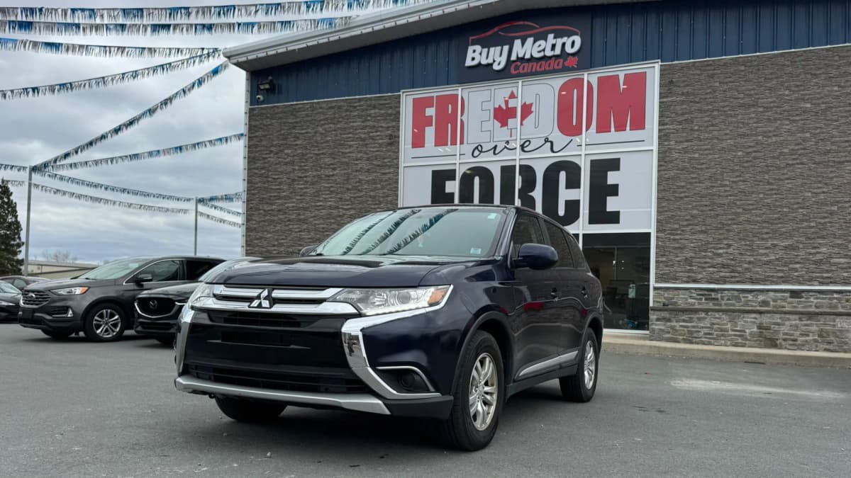 2016 Mitsubishi Outlander ES AWC