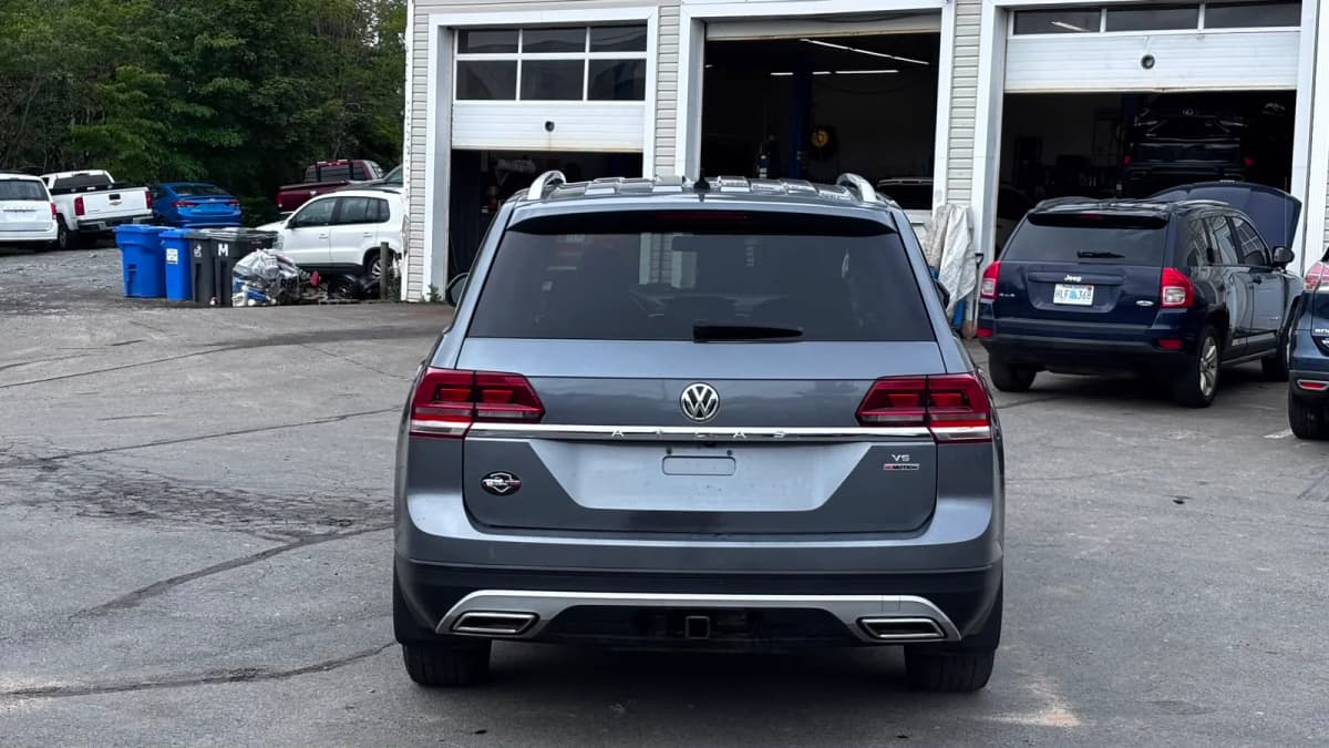 2018 Volkswagen Atlas Comfortline 3.6 FSI 4MOTION 7 Seater thumbnail 6