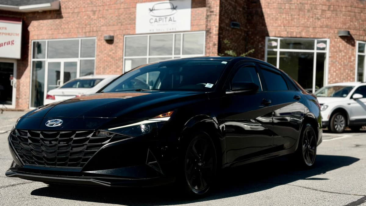 2023 Hyundai ELANTRA PREFERRED
