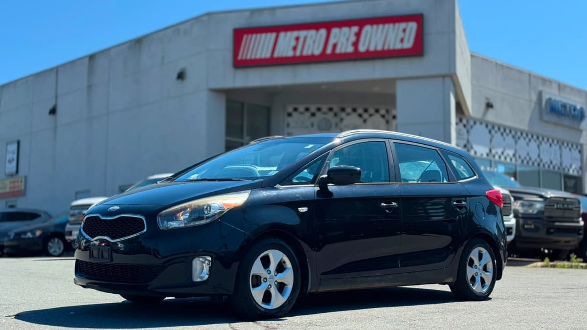 2014 KIA RONDO LX