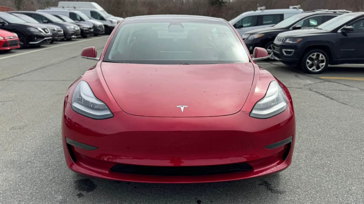 2020 Tesla Model 3 Standard Range Plus RWD thumbnail 2