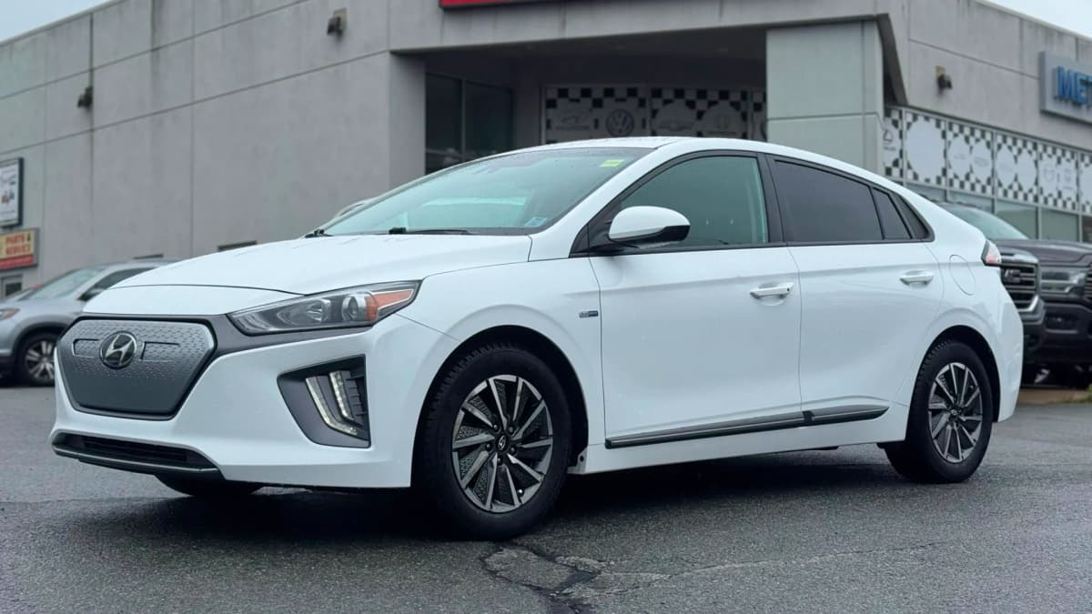2020 Hyundai IONIQ ELECTRIC PREFERRED thumbnail 2