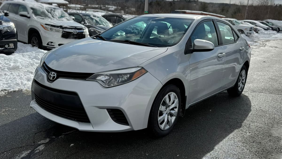 2014 Toyota Corolla LE SDN CVT
