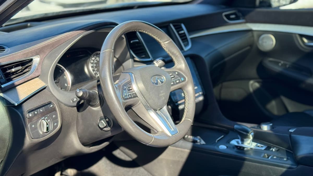 2019 Infiniti QX50 ESSENTIAL AWD photo 10