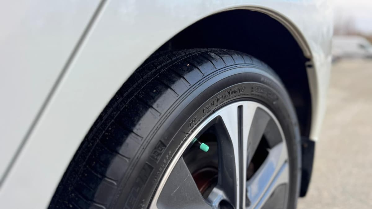 2018 Nissan LEAF S Hatchback thumbnail 9