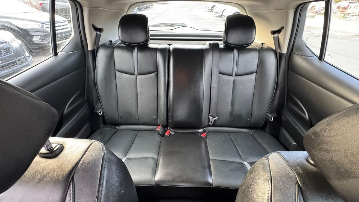 2018 Nissan LEAF S Hatchback thumbnail 20