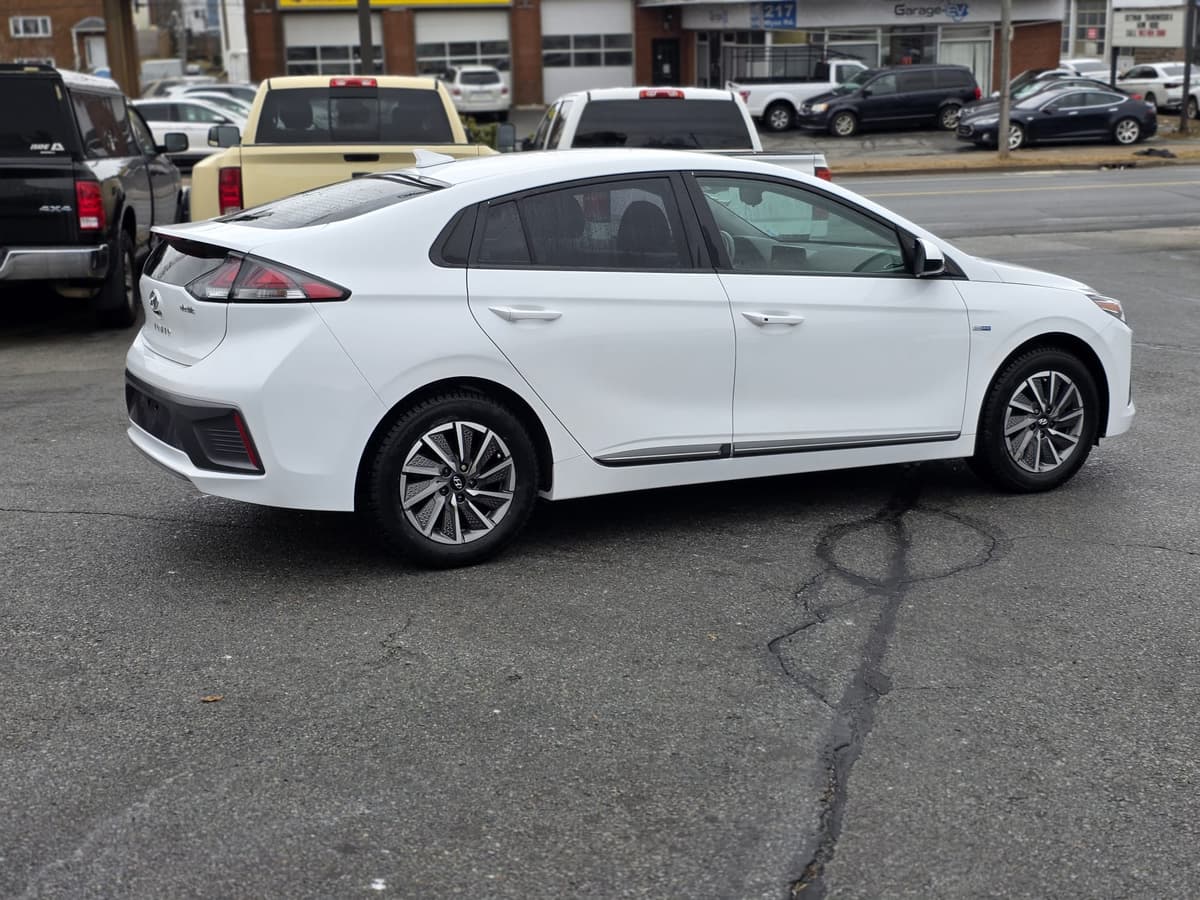 2020 Hyundai IONIQ ELECTRIC PREFERRED thumbnail 5