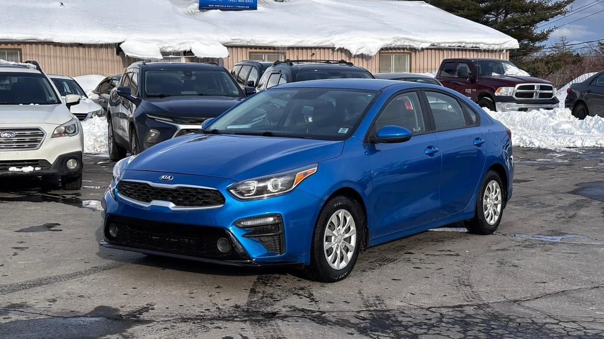 2021 KIA Forte FE Manual