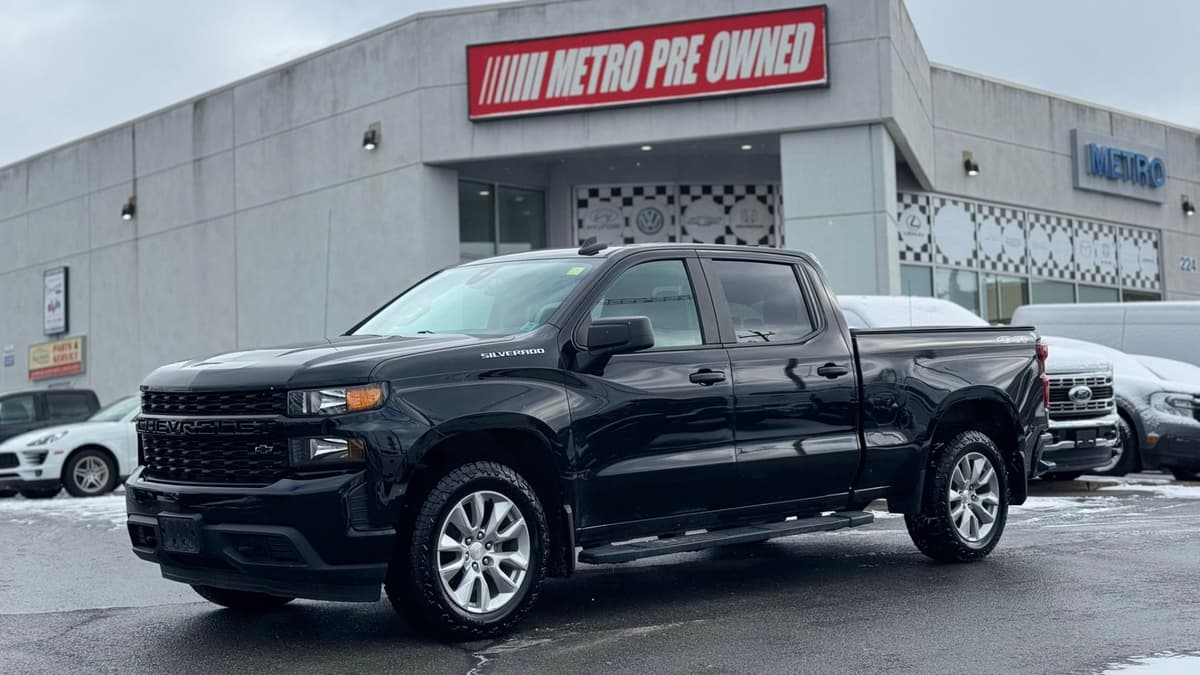 2022 Chevrolet SILVERADO LTD 1500 CUSTOM 4WD Crew Cab 157"