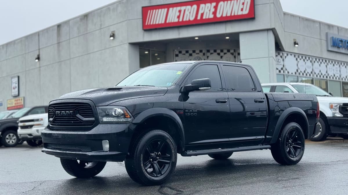 2018 RAM 1500 SPORT 4x4 Crew Cab 5'7" Box