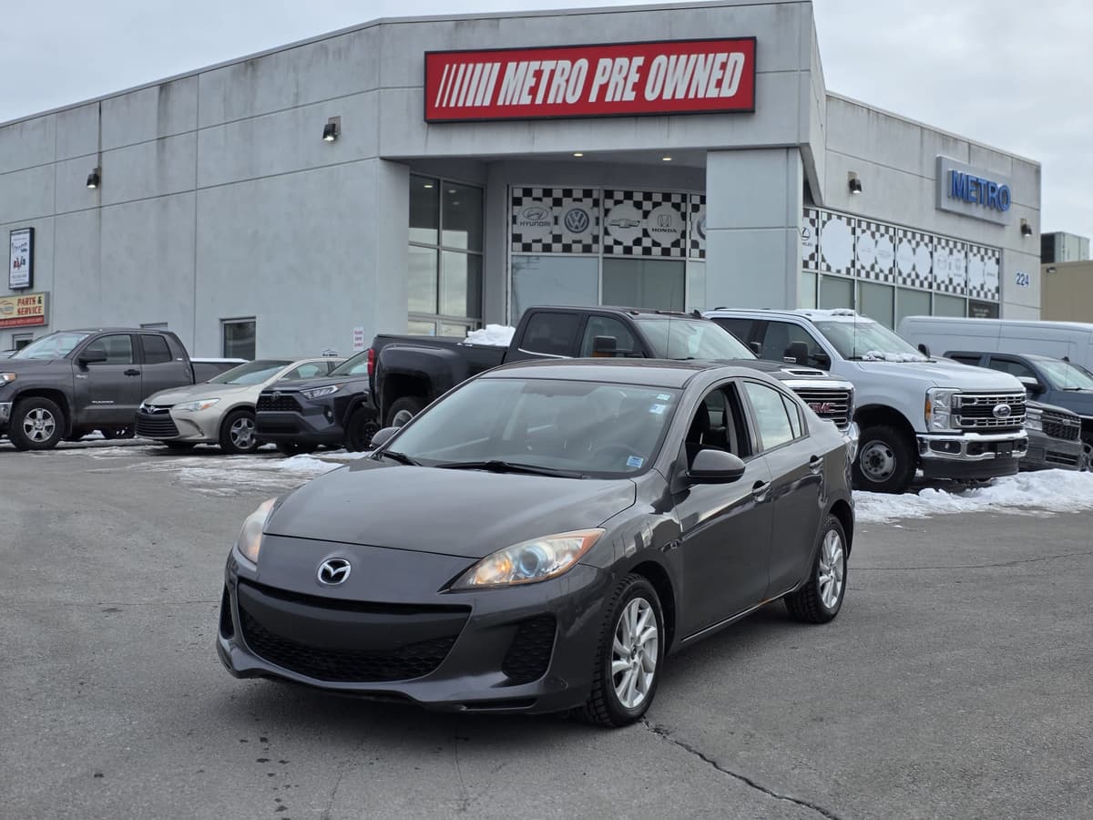 2013 Mazda 3 GS-SKY