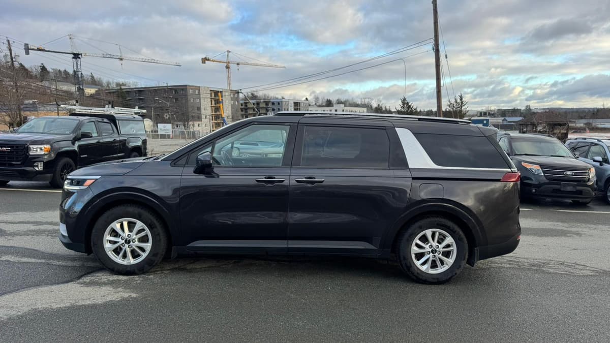 2022 KIA Carnival LX+-5D FWD thumbnail 8