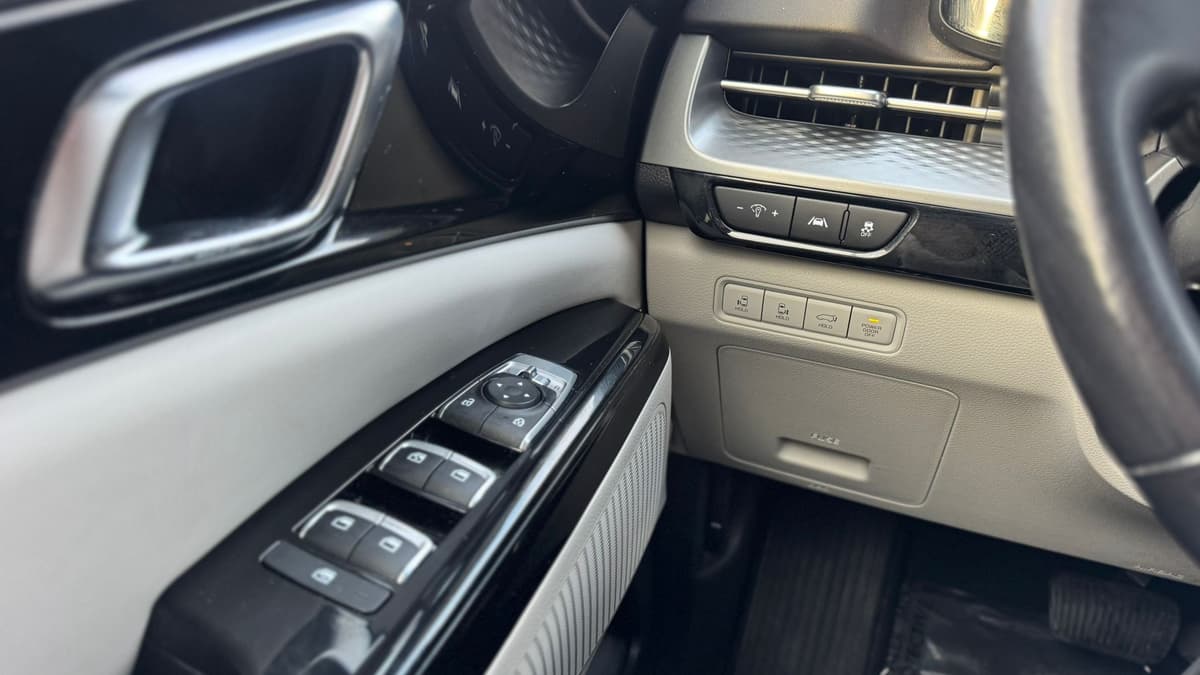 2022 KIA Carnival LX+-5D FWD thumbnail 17