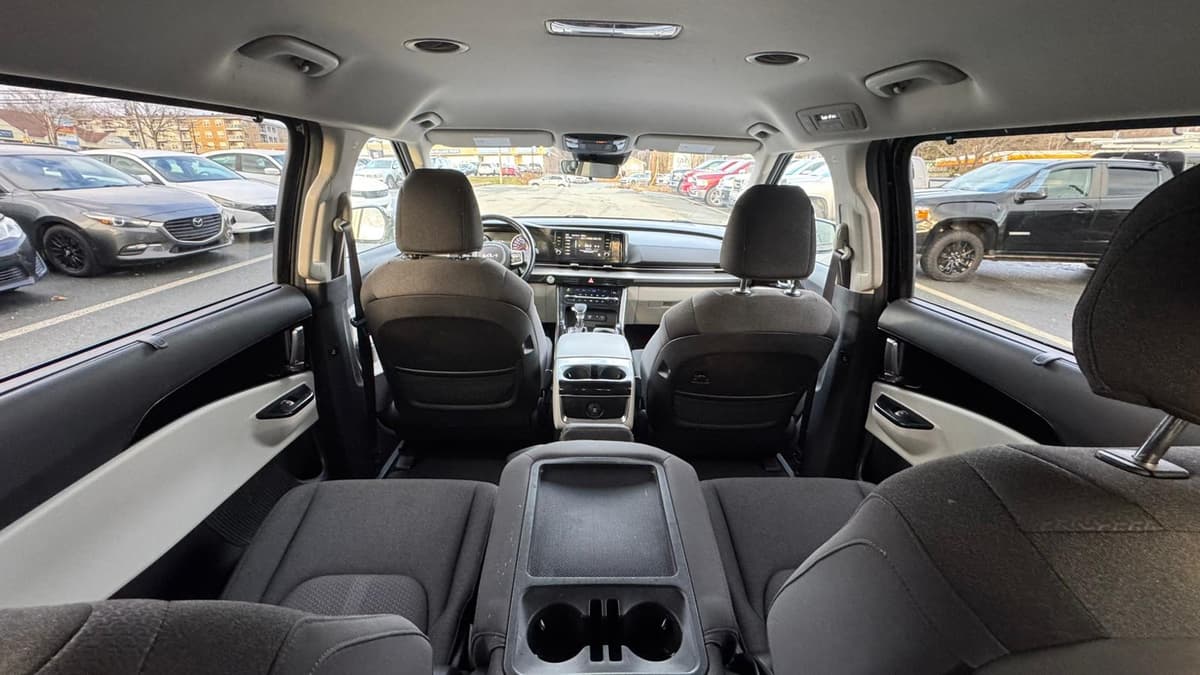 2022 KIA Carnival LX+-5D FWD photo 20