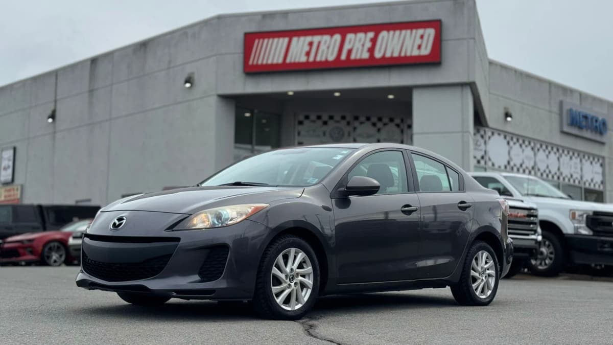 2013 Mazda 3 GS-SKY