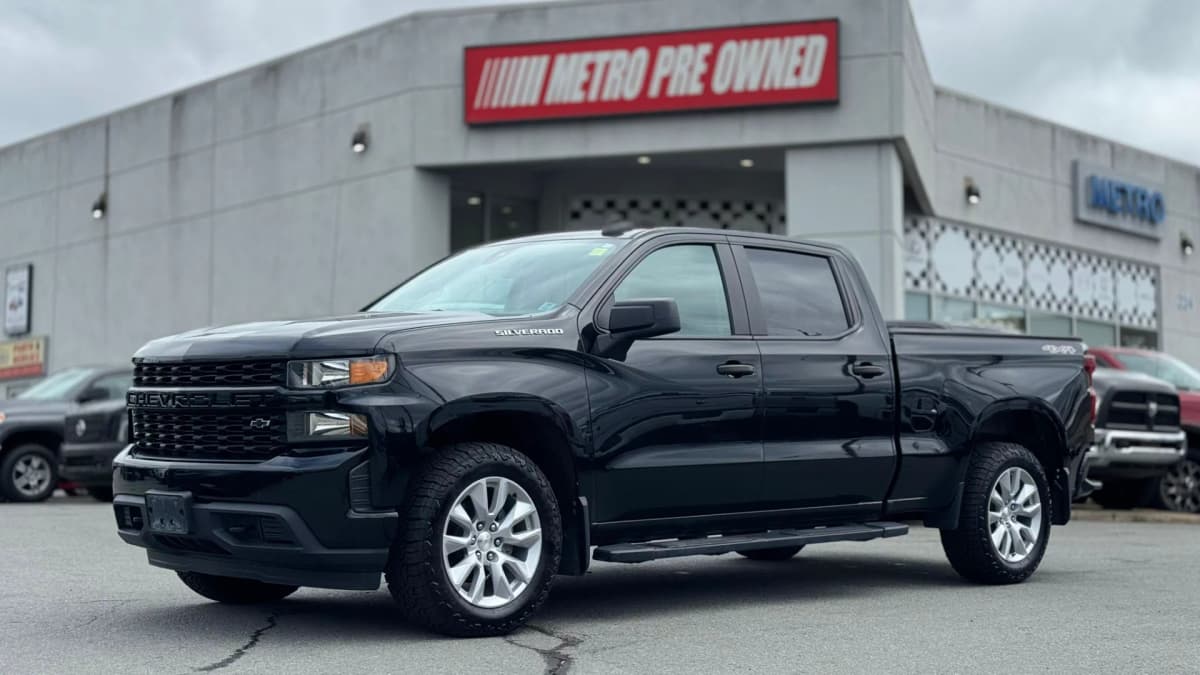 2022 Chevrolet SILVERADO LTD 1500 CUSTOM 4WD Crew Cab 157"