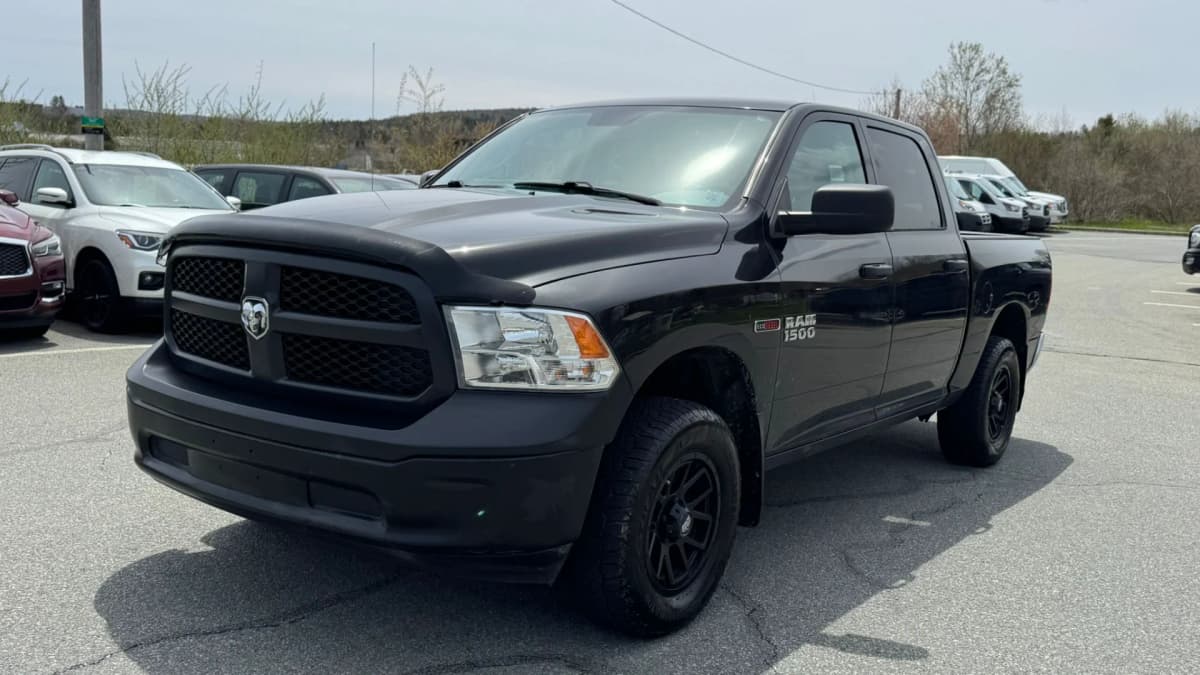 2018 RAM 1500 Tradesman 4x4 Crew Cab 5'7" Box Diesel