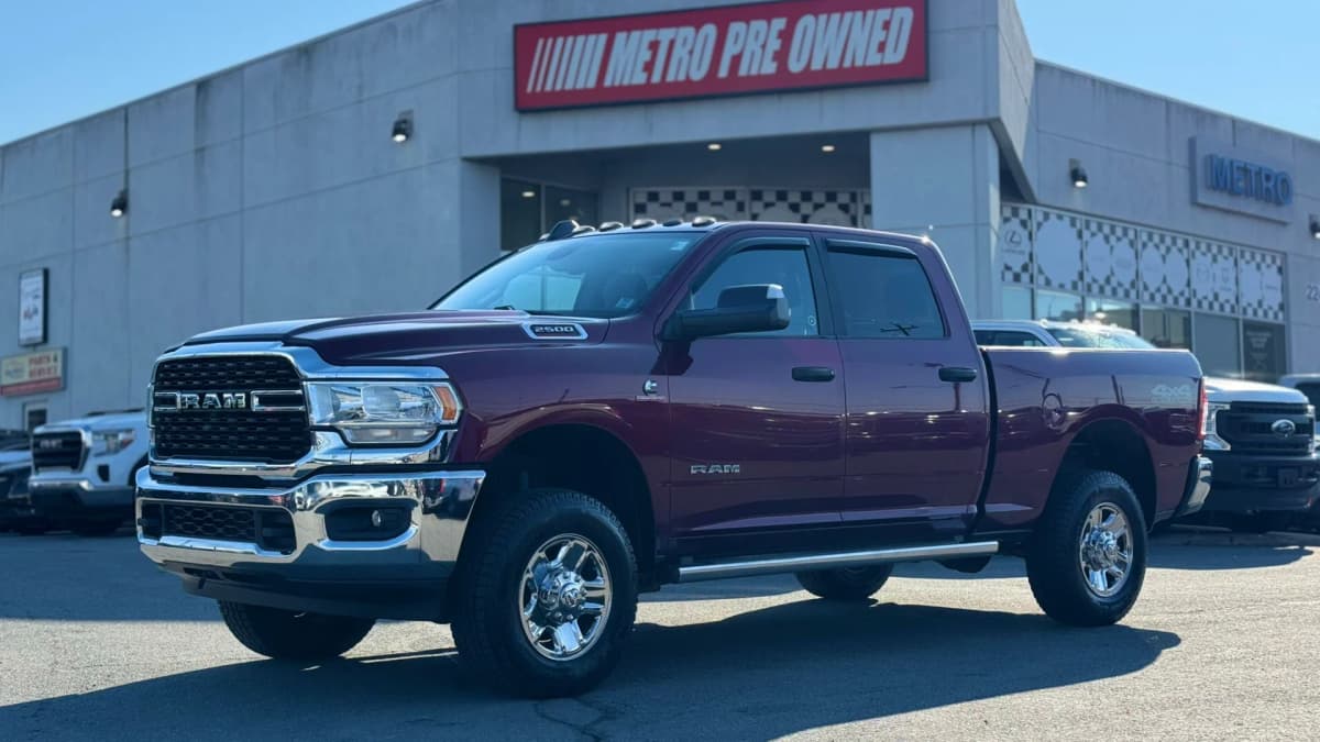 2022 RAM 2500 BIG HORN 4x4 Crew Cab 6'4" Box 6.7L CUMMINS TURBO DIESEL