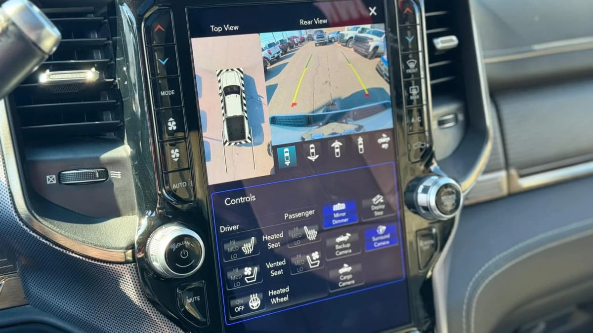 2020 RAM 3500 LIMITED 4x4 Mega Cab 6'4" Box 6.7L CUMMINS TURBO DIESEL thumbnail 17