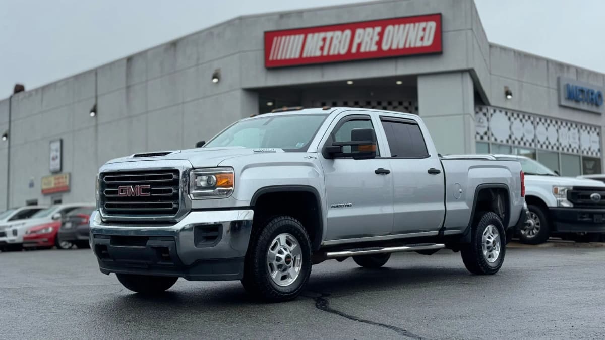 2018 GMC SIERRA 2500 HEAVY DUTY 4WD Crew Cab 153.7" DURAMAX 6.6L TURBO-DIESEL V8