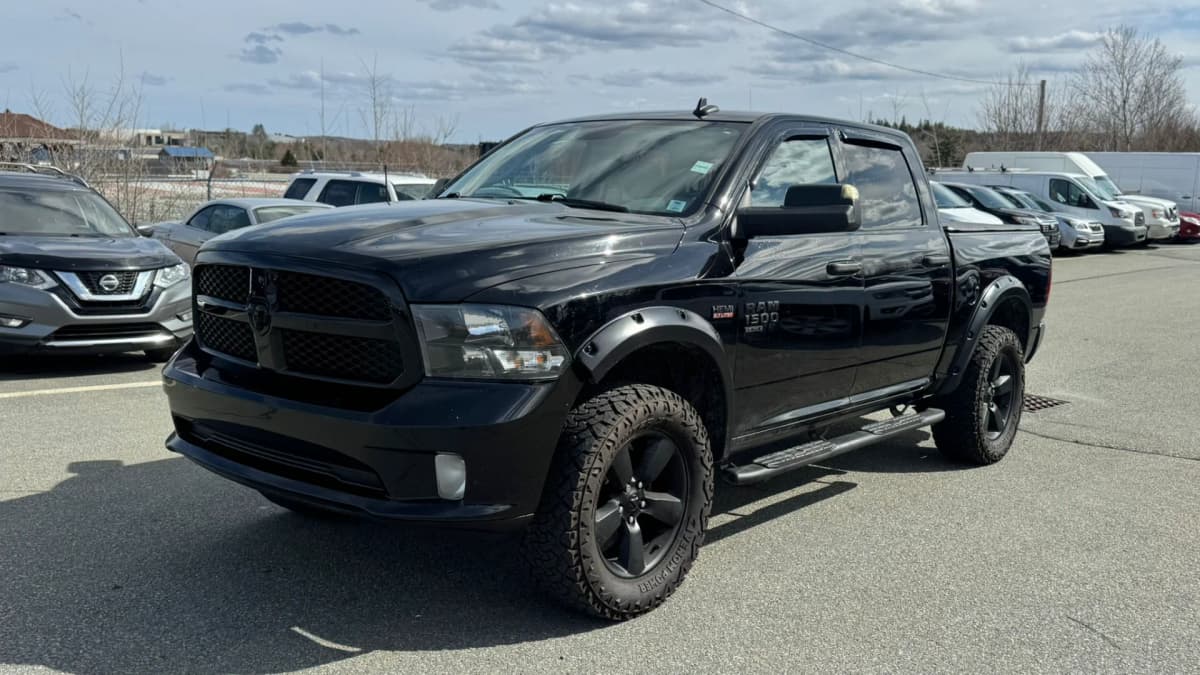 2020 RAM 1500 Classic Express Crew Cab 4X4 5'7"