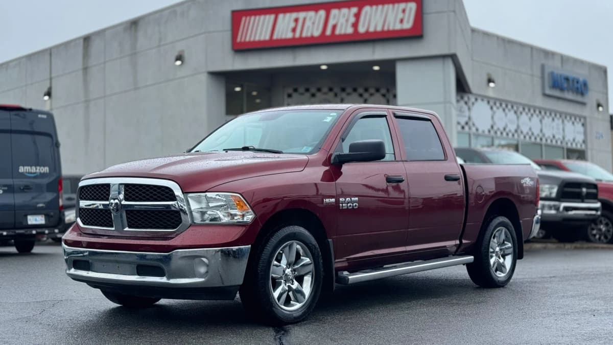 2018 RAM 1500 ST 4x4 Crew Cab 5'7" Box 5.7L V8