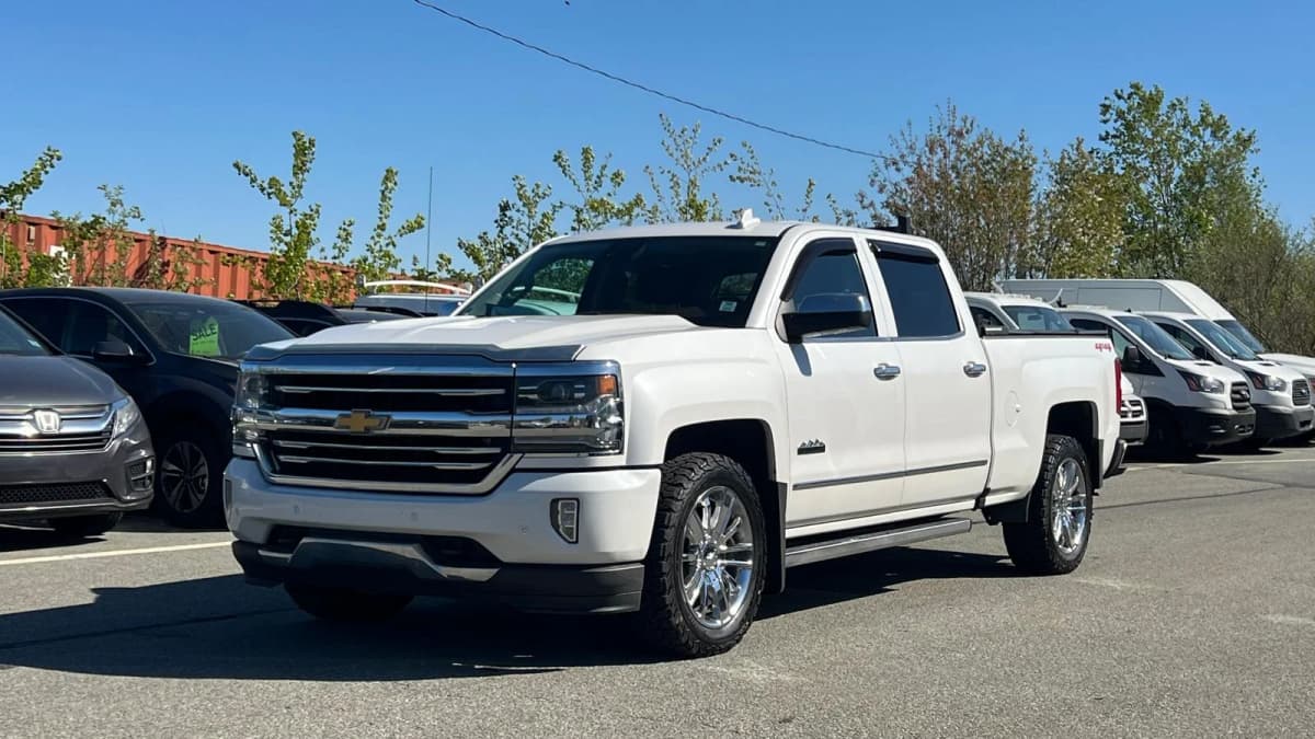 2018 Chevrolet Silverado 1500 High Country 4WD Crew Cab 153"