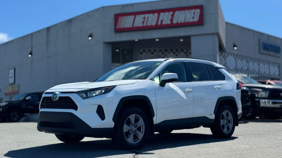 2022 Toyota RAV4 HYBRID LE AWD