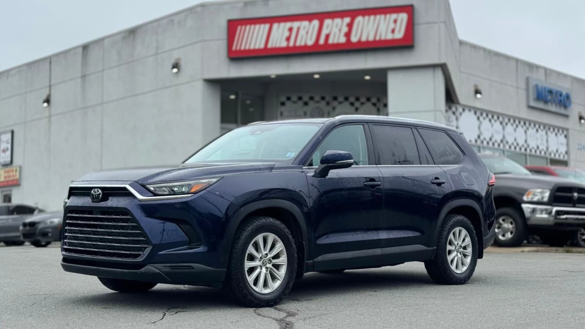 2024 Toyota GRAND HIGHLANDER XLE AWD 8 SEATS