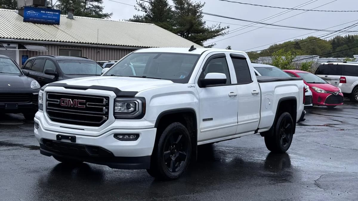 2018 GMC Sierra 1500 4WD V8 Double Cab Std Box
