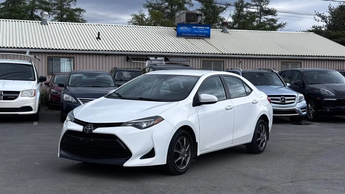 2017 Toyota Corolla LE 4dr Sdn CVT