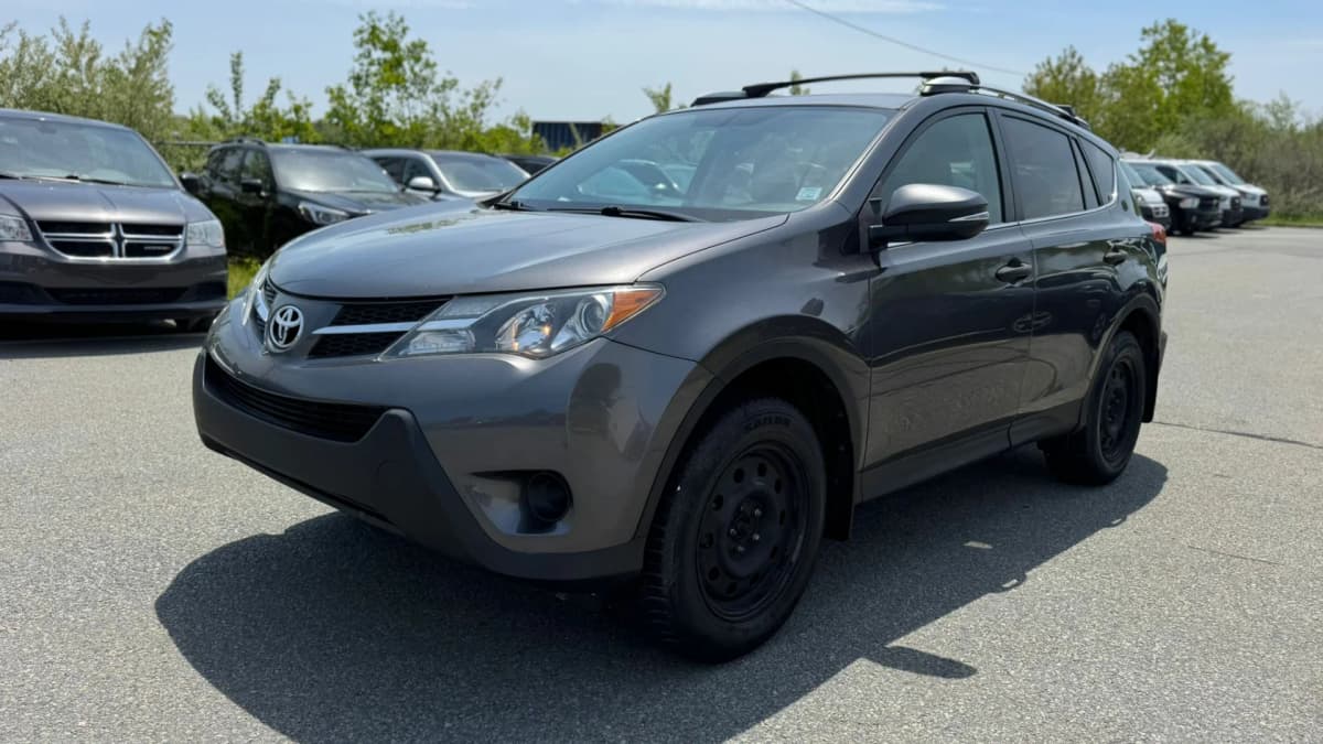 2013 Toyota RAV4 LE AWD 4DR
