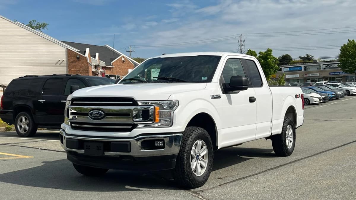 2018 Ford F-150 XLT 4WD v8 SuperCab 6.5' Box