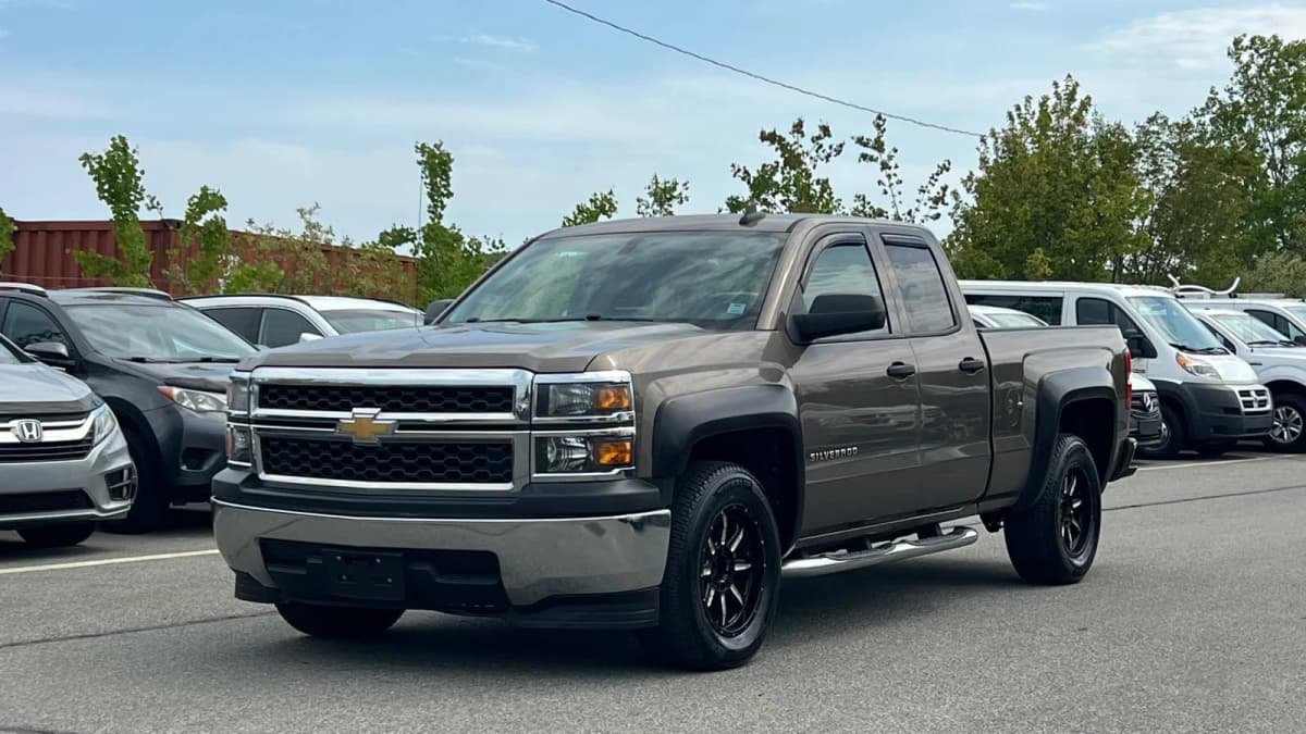 2015 Chevrolet Silverado 1500 LS 2WD Double Cab 143.5