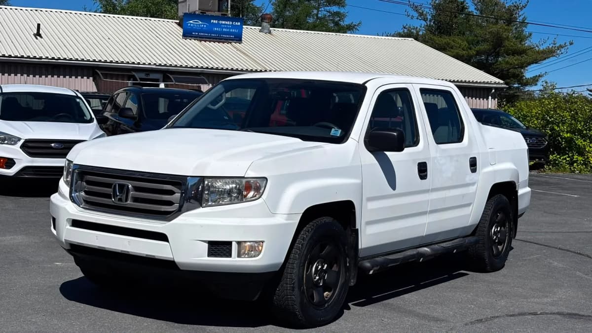 2013 Honda Ridgeline RT Crew Cab Short Bed 4WD