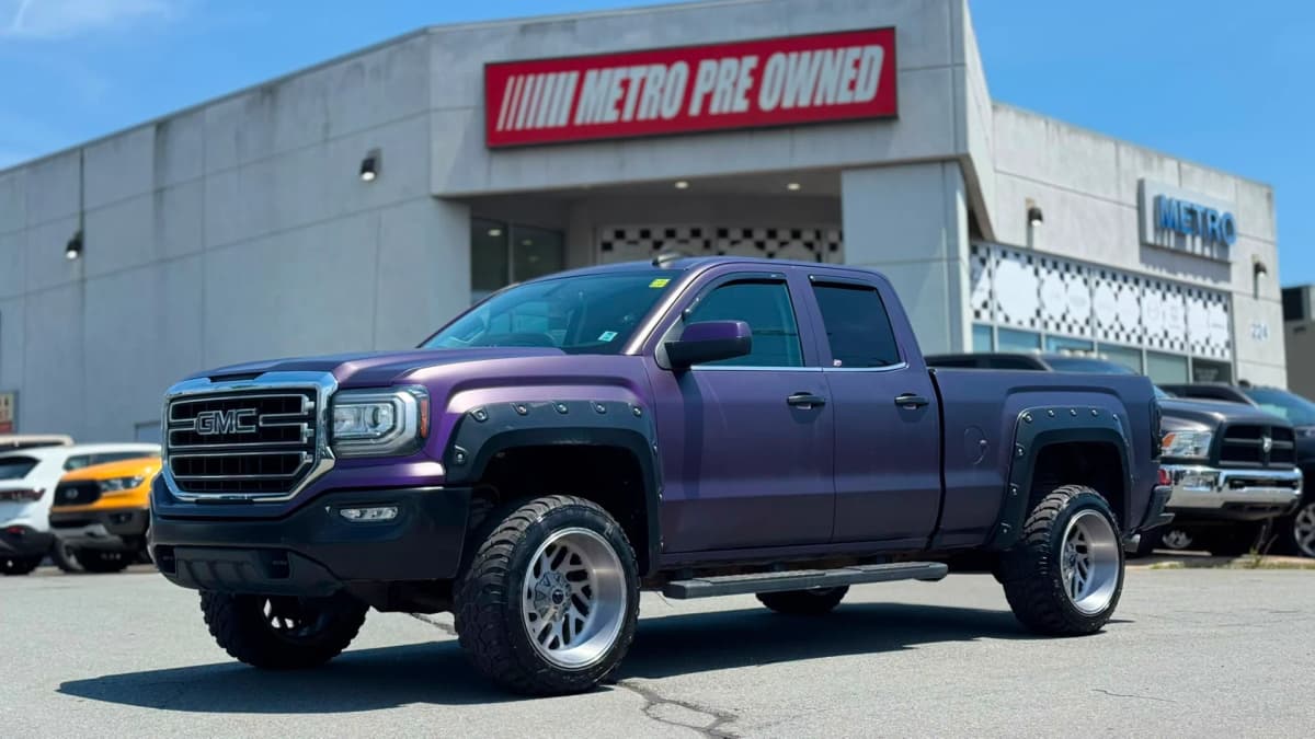 2018 GMC SIERRA 1500 4WD Double Cab 143.5" SLE 5.3L V8