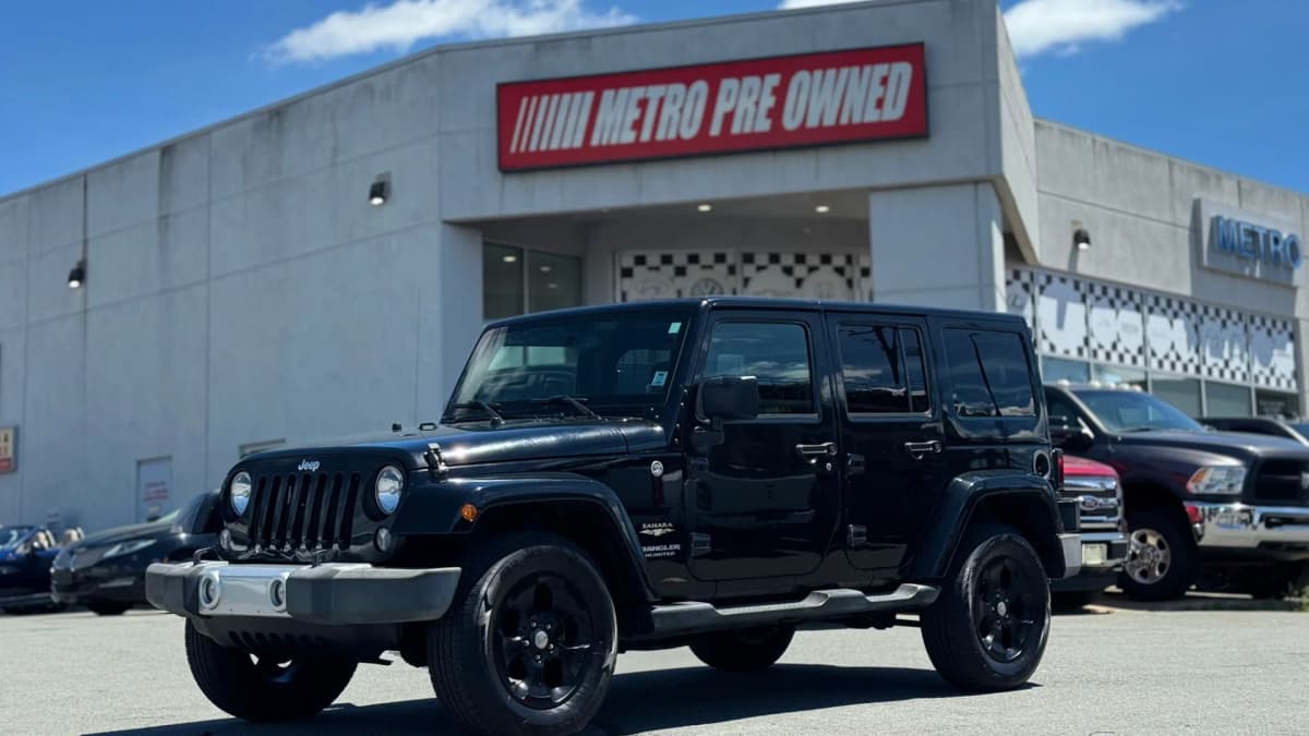 2015 Jeep WRANGLER UNLIMITED SAHARA 4WD 4dr 3.6L V6