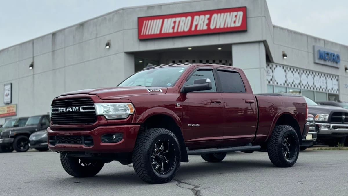 2019 RAM 3500 BIG HORN 4x4 Crew Cab 6'4" Box 6.7L CUMMINS TURBO DIESEL