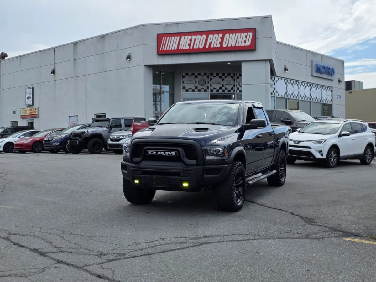 2024 RAM 1500 Classic Warlock 4x4 V8 Crew Cab 5'7" Box