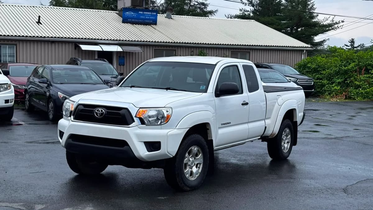2015 Toyota Tacoma Extended Cab Long Bed 4WD V6