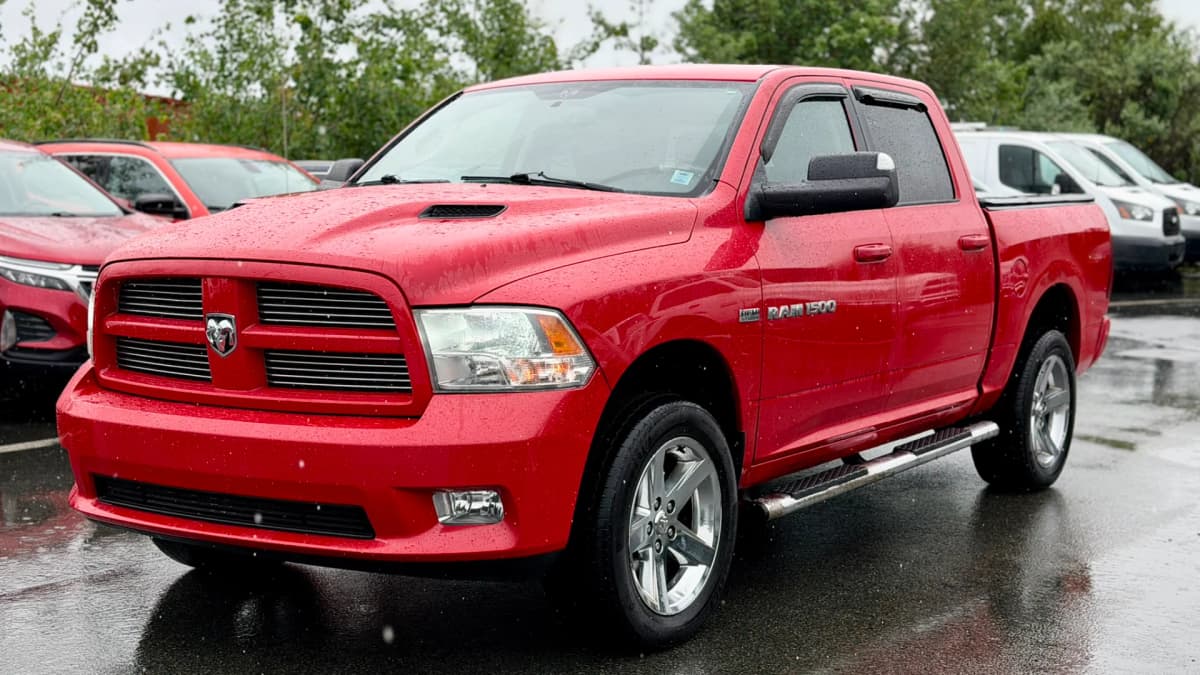 2011 RAM 1500 Sport Crew Cab Short B 4WD 140.5"