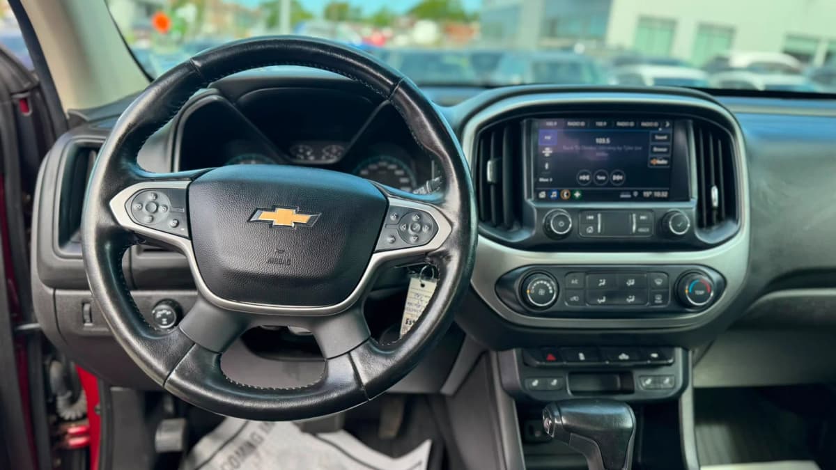 2019 Chevrolet COLORADO LT 4WD Ext Cab 128.3" LT 3.6L V6 thumbnail 12