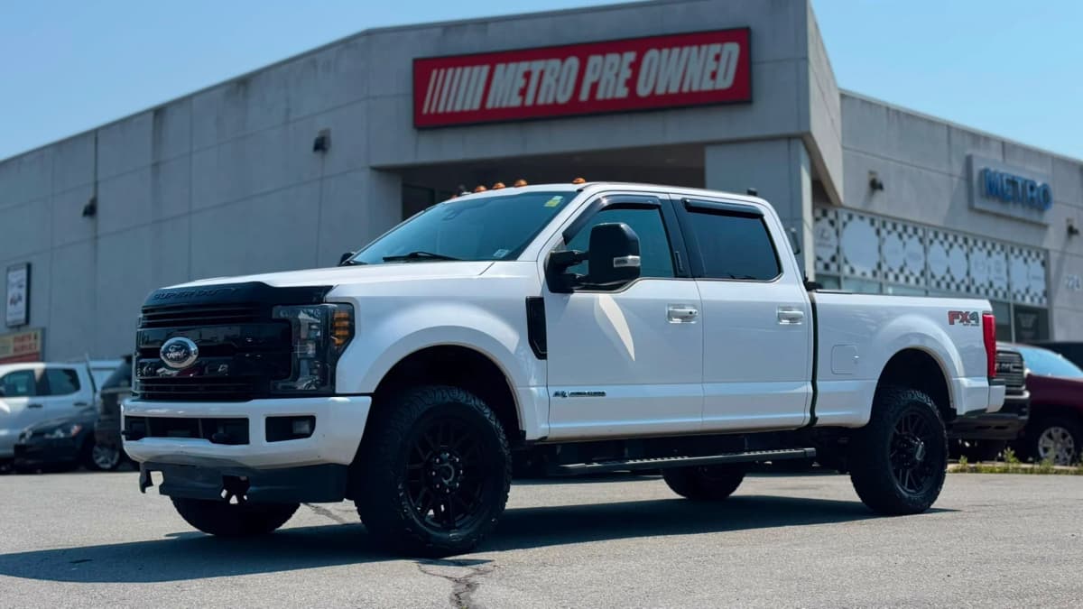2019 Ford F-250 SUPER DUTY LARIAT 4WD Crew Cab 6.75' Box 6.7L POWER STROKE V8 TURBO DIESEL