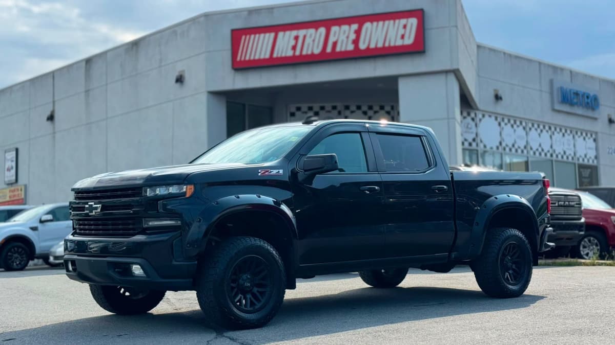 2019 Chevrolet SILVERADO 1500 RST 4WD Crew Cab 147" 5.3L V8