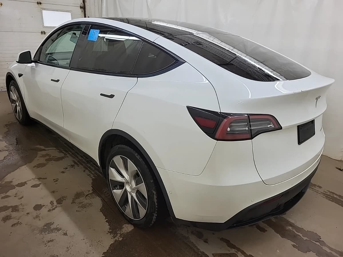 2021 Tesla Model Y Awd Long Range thumbnail 6