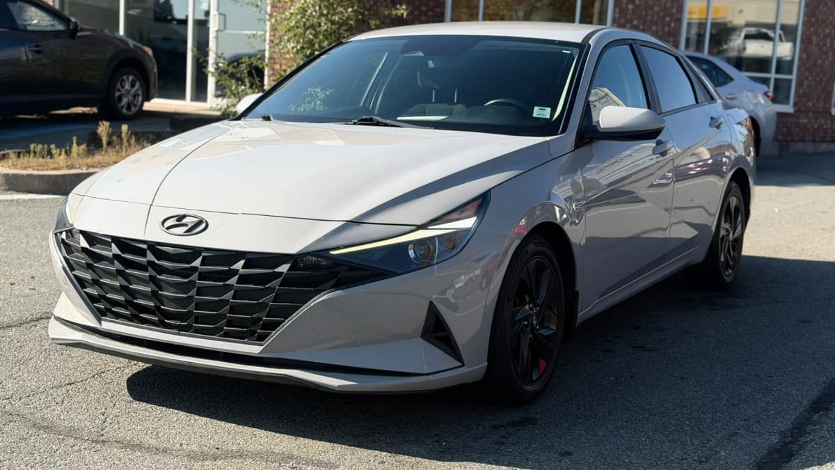 2021 Hyundai Elantra Preferred IVT